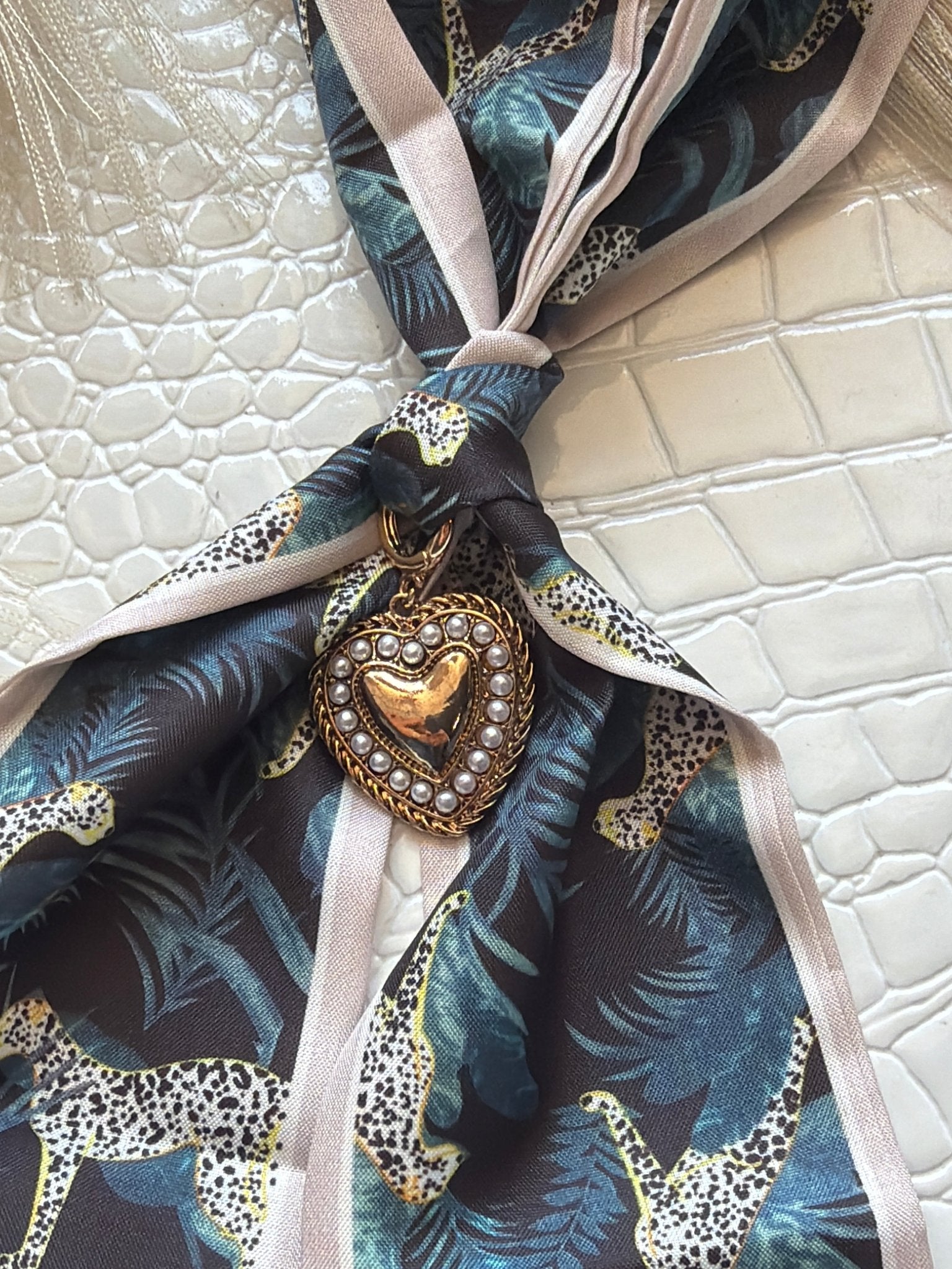 Heart Pearl Charm For Scarf - Infinity Raine