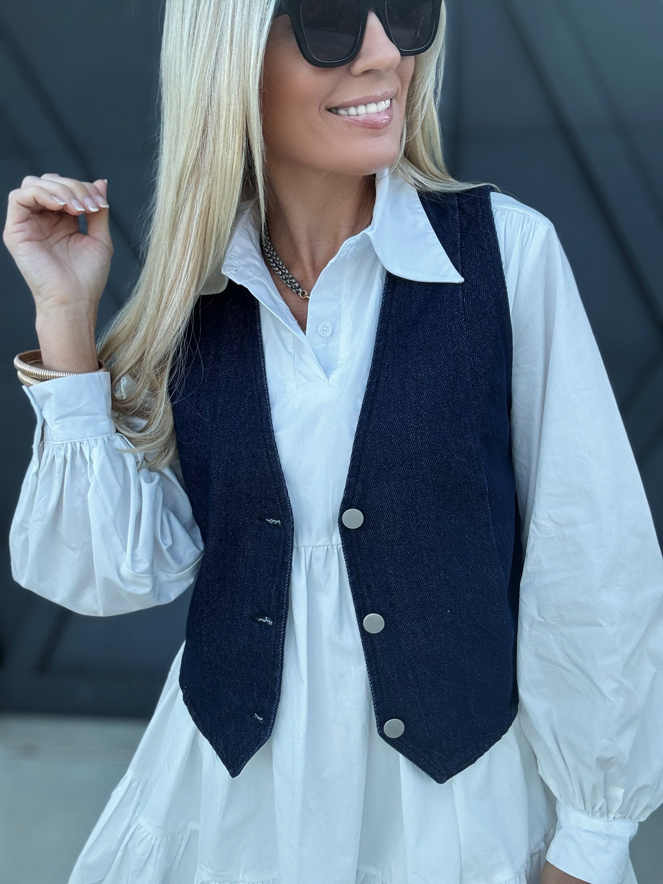 Button Down Washed Denim Vest In Indigo - Infinity Raine