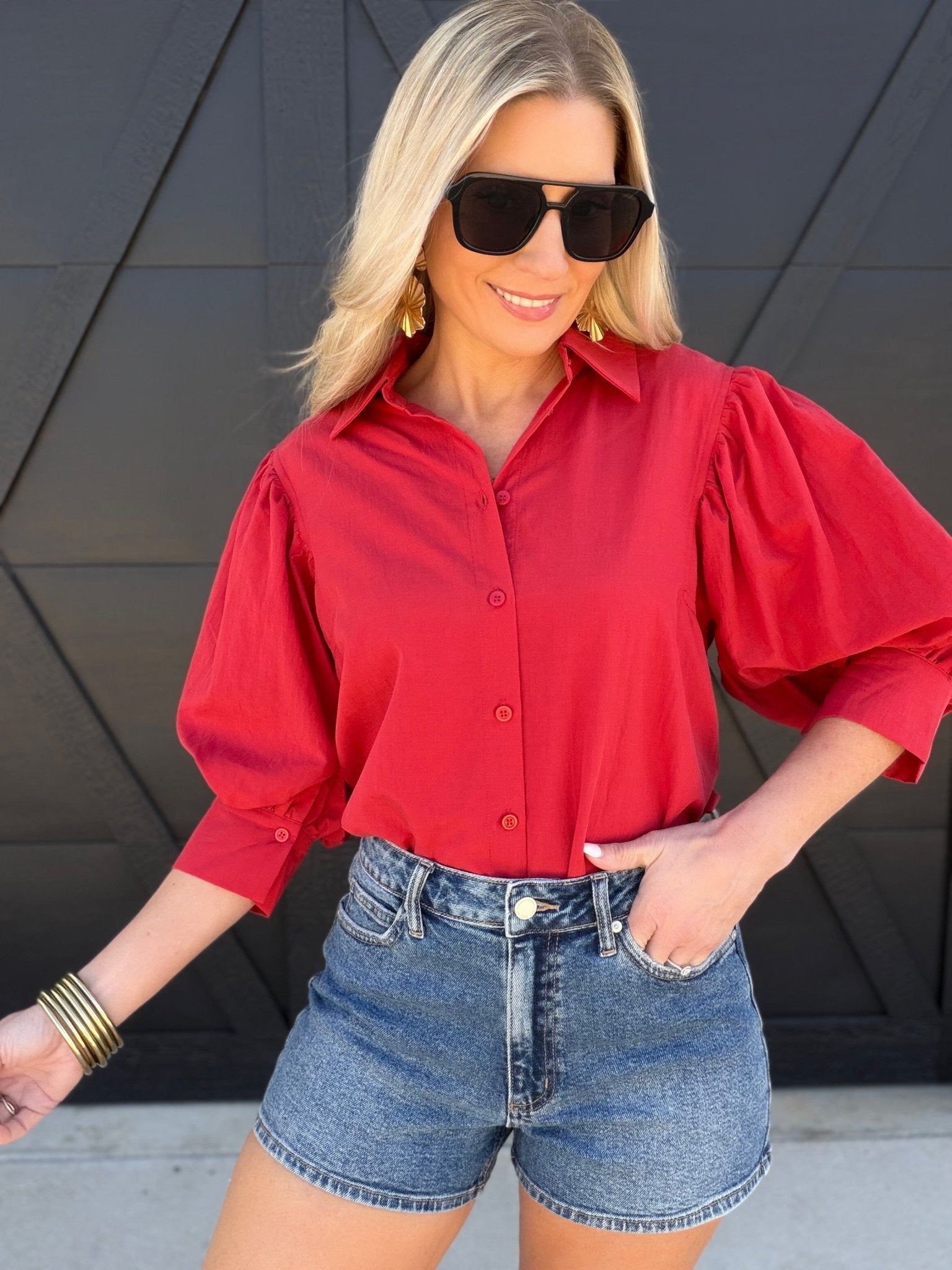 JBD Classic Hem Shorts In Medium - Infinity Raine