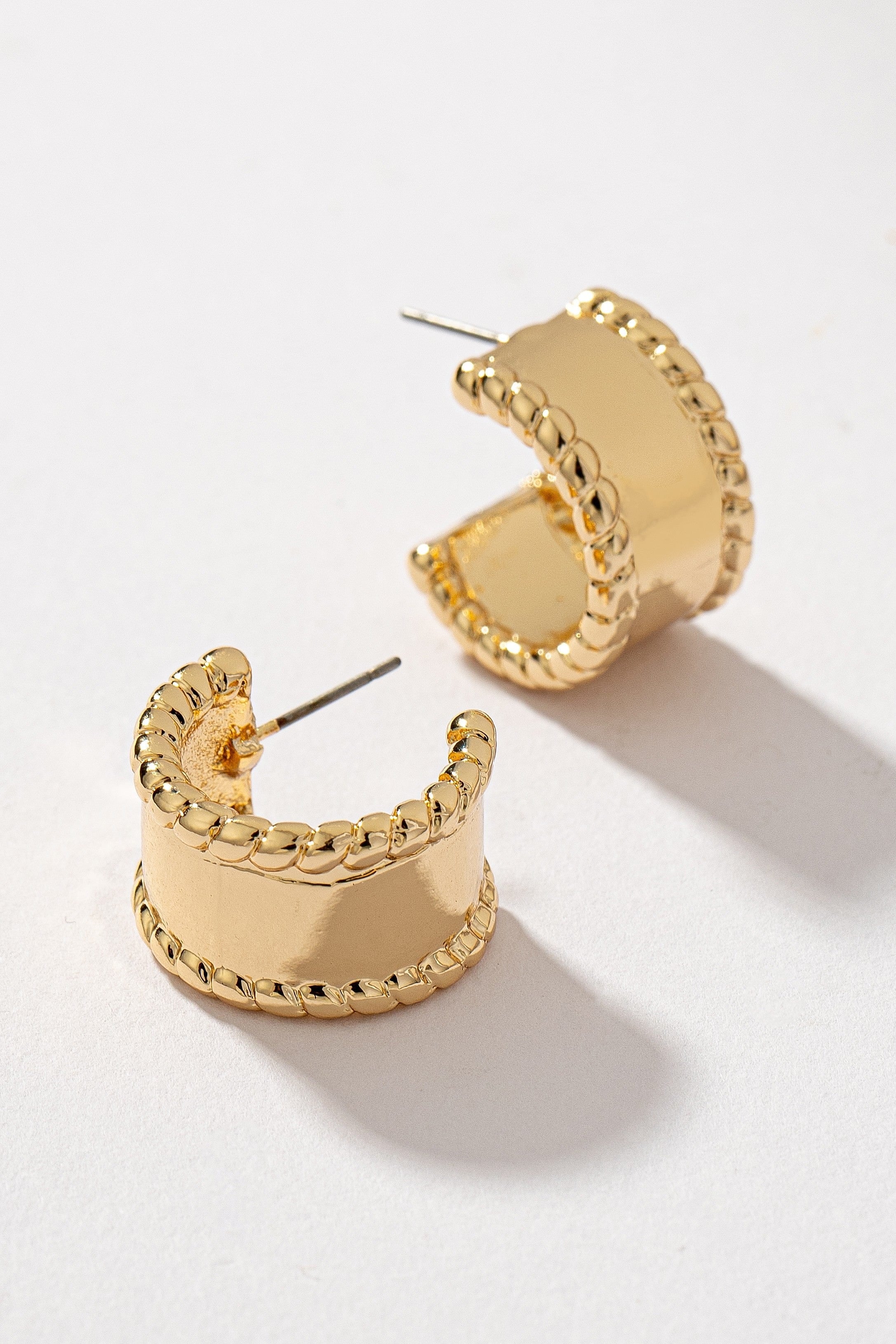 LA3accessories Jewelry - Earrings Wide Textured Huggie Hoops In Multi