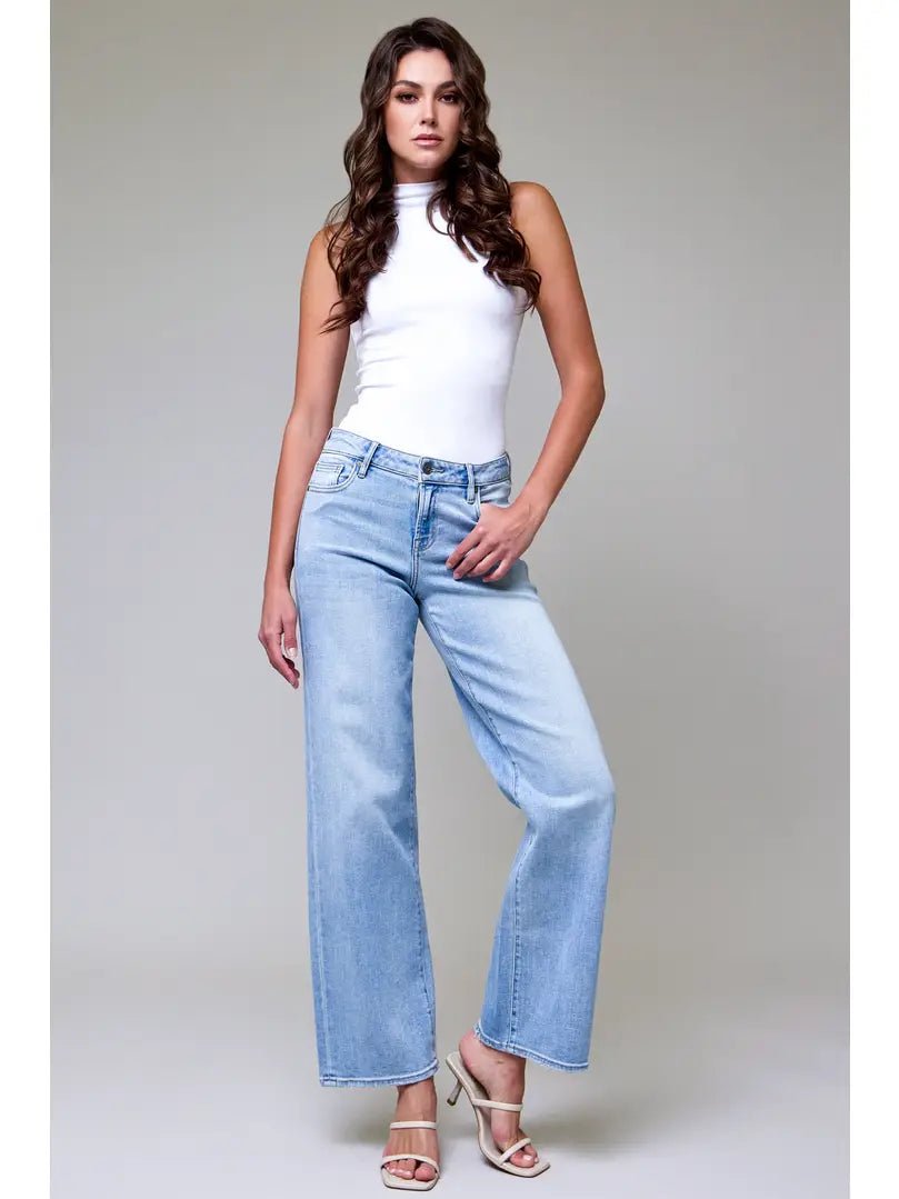 Light Wash Clean Low Rise Dad Jeans - Infinity Raine