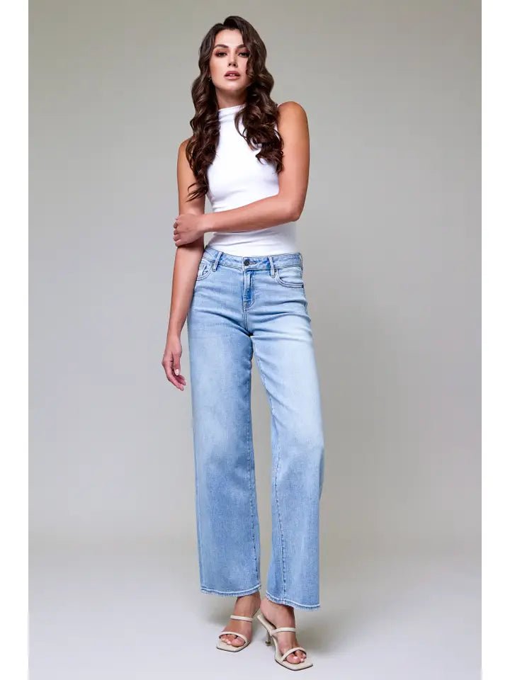 Light Wash Clean Low Rise Dad Jeans - Infinity Raine