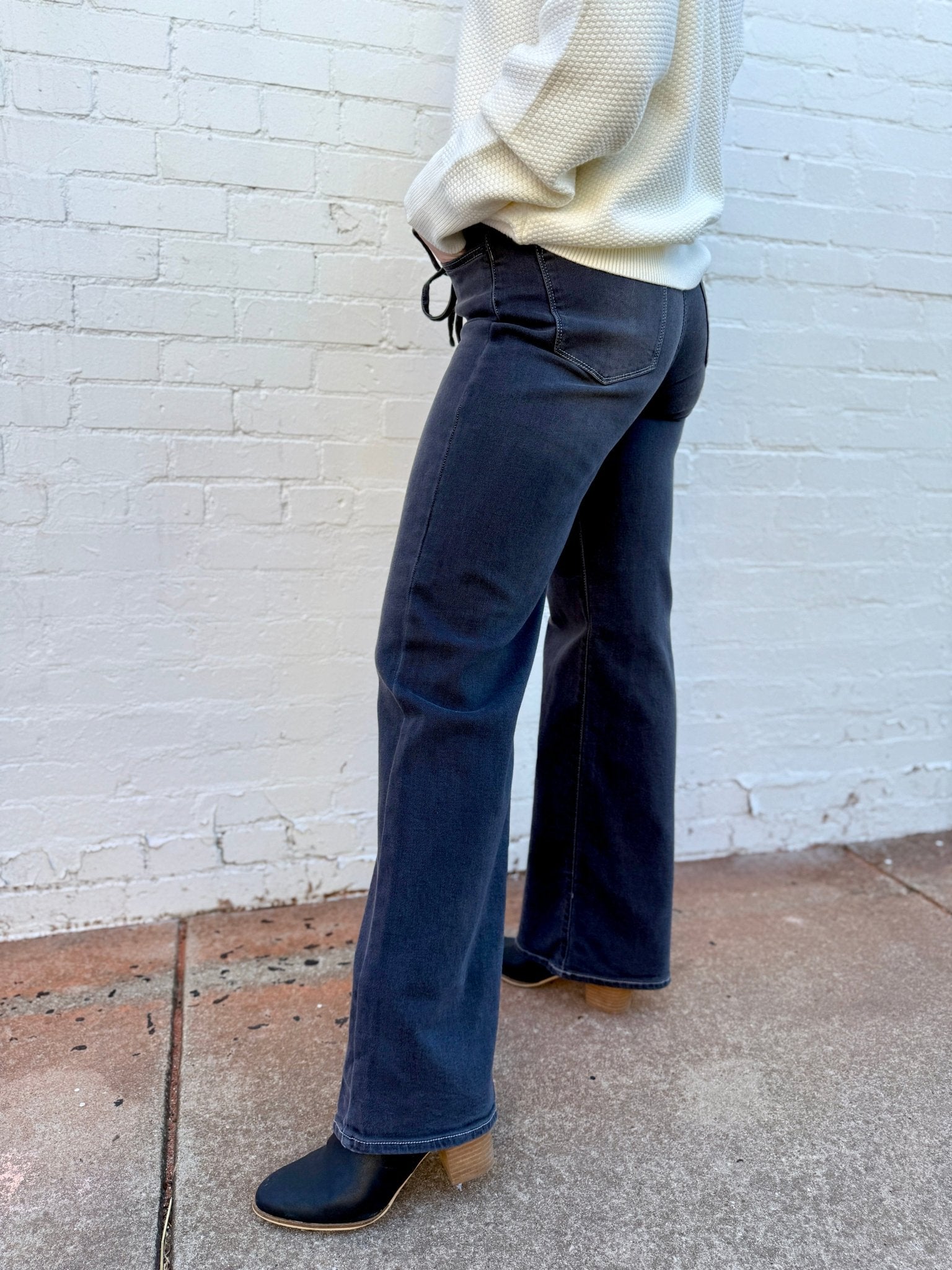 L.T.J Gia High Rise Jeans In Shadow - Infinity Raine