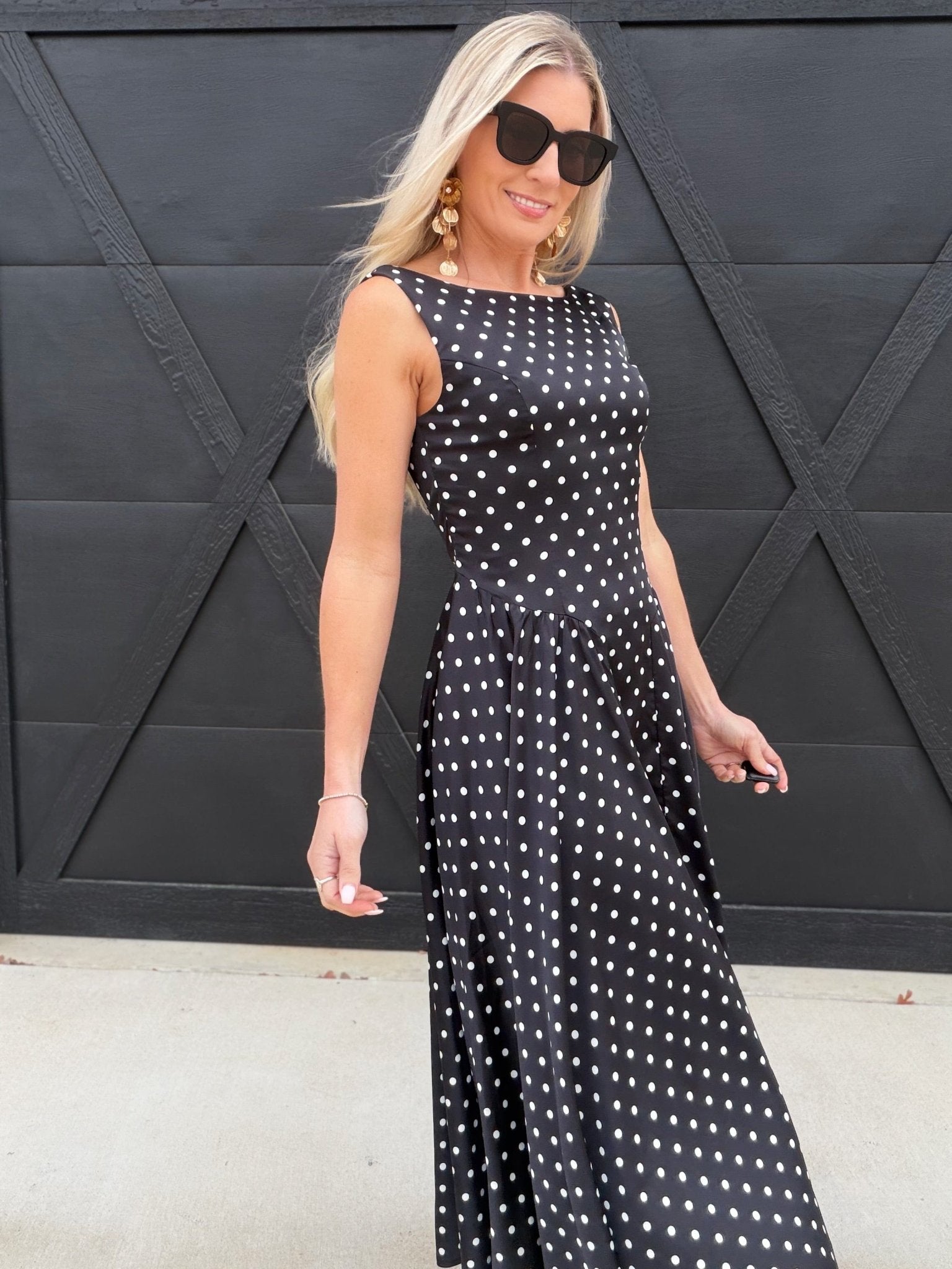 Lulus Renee Scoop Back Darted Hip Midi Dress In Black - Infinity Raine