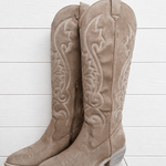 Mia Kolt Nova Boots In Beige - Infinity Raine