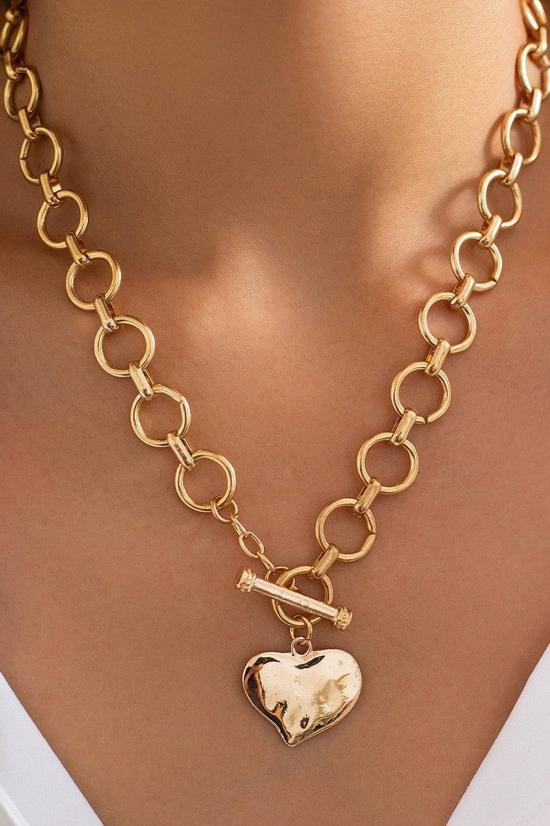 Notable Hammered Heart Front Toggle Necklace In Gold - Infinity Raine