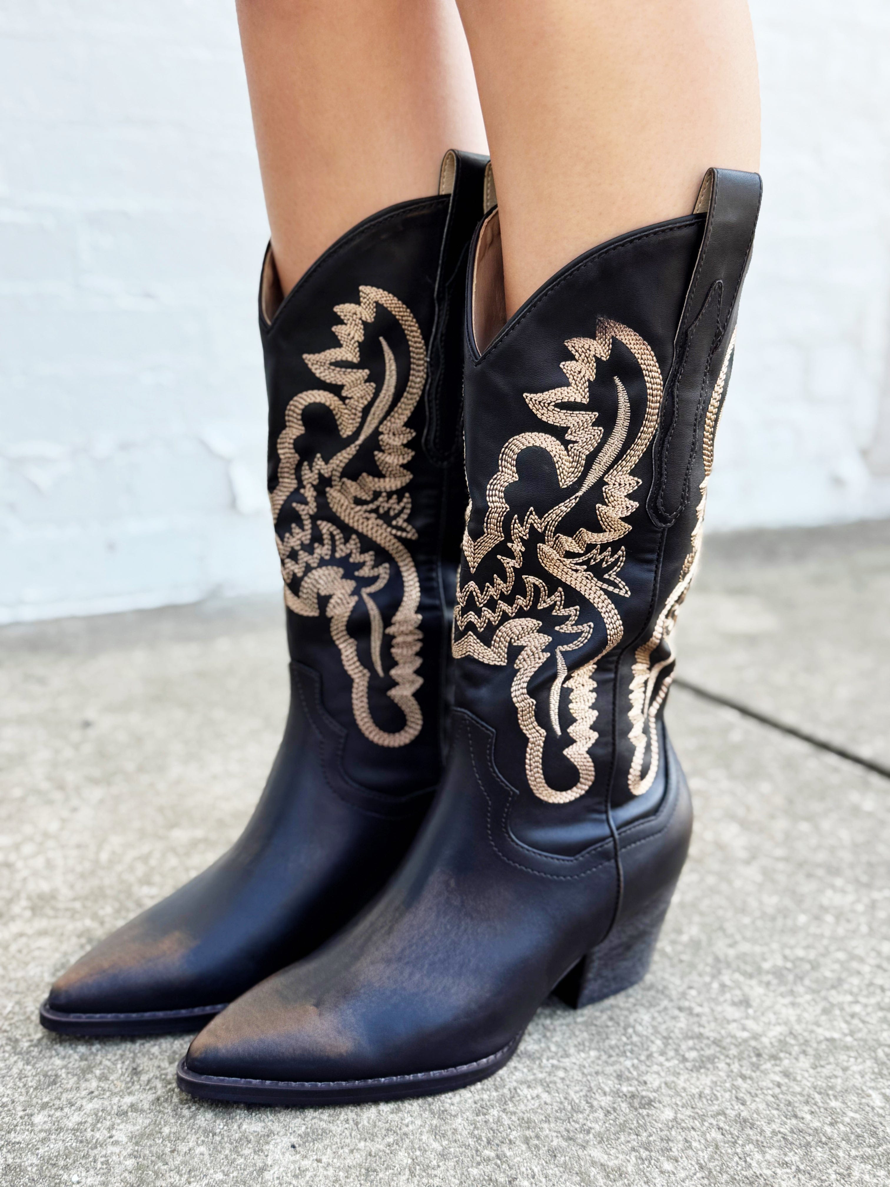 Amaya Classic Western Boots In Coffee - Infinity Raine