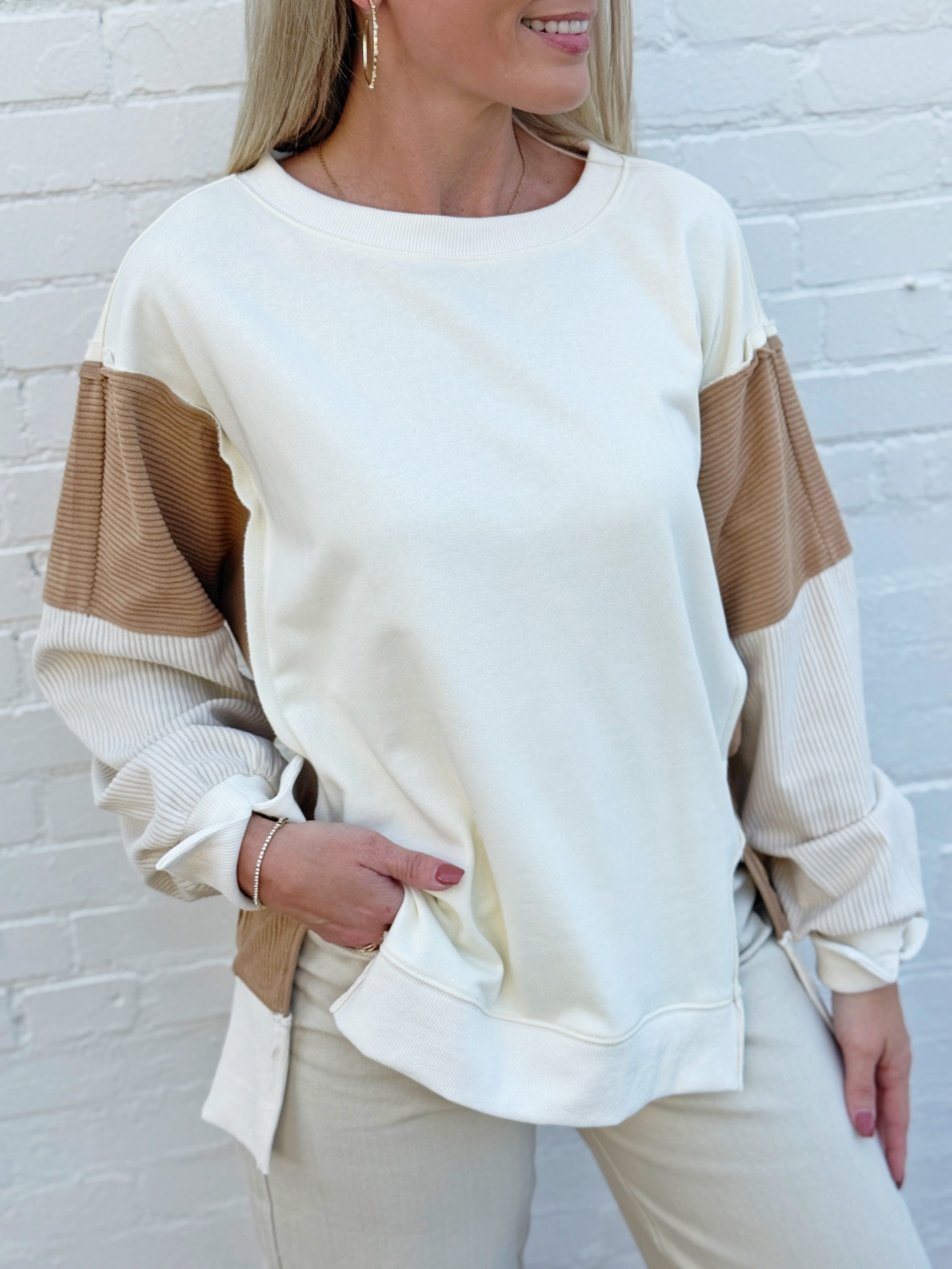 Oddi Tops - Sweatshirts Color Block Oversized Pullover In Ivory Multi