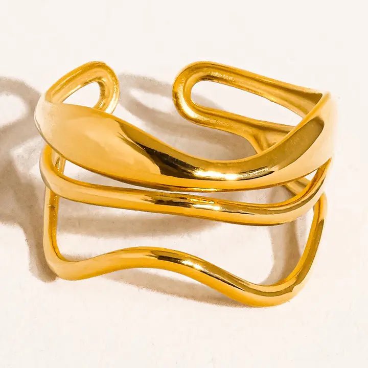 Ozzy 18K Gold Non-Tarnish Abstract Ring In Gold - Infinity Raine