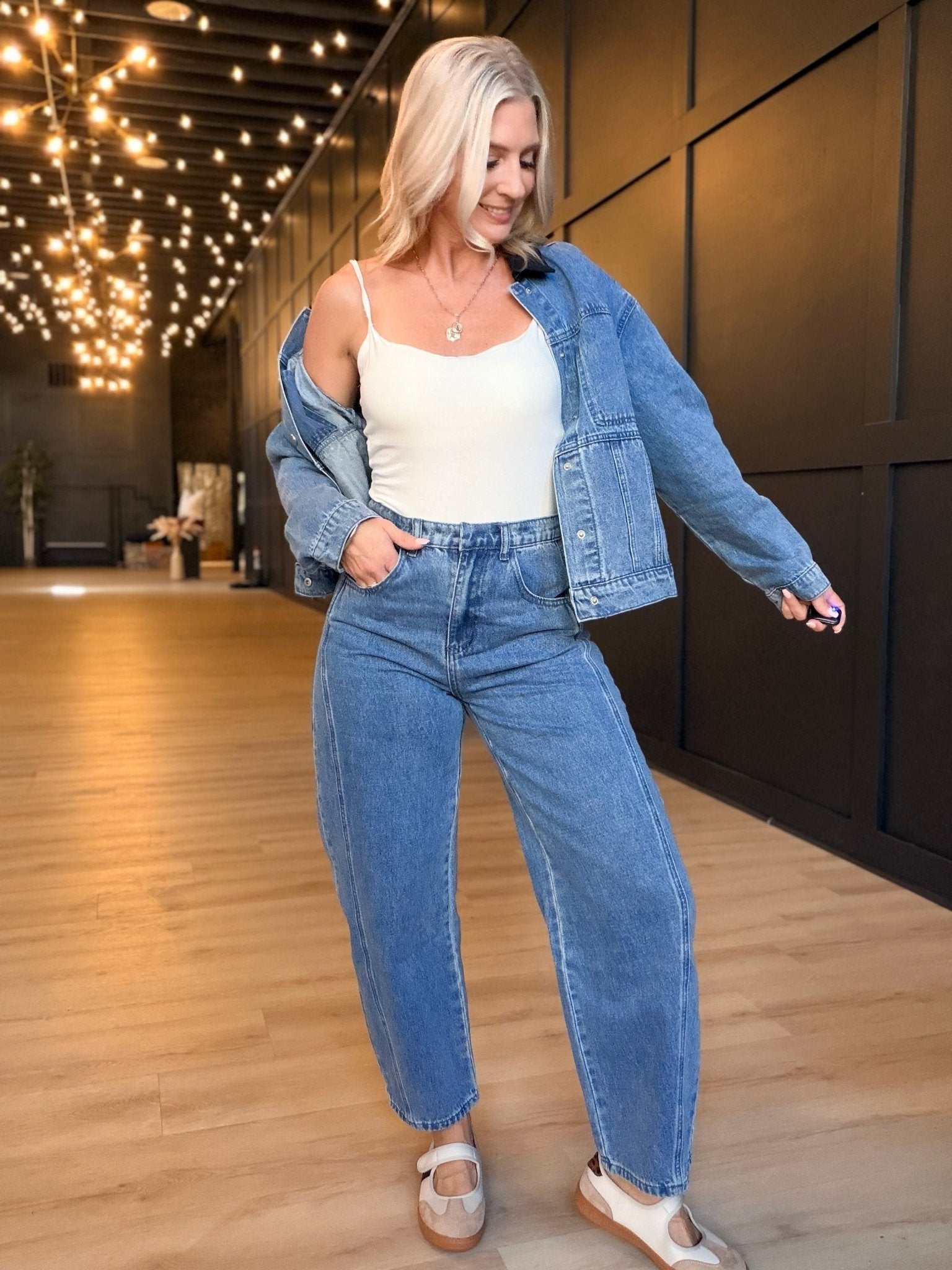 Plot Twist Barrel Jeans In Mid Wash - Infinity Raine