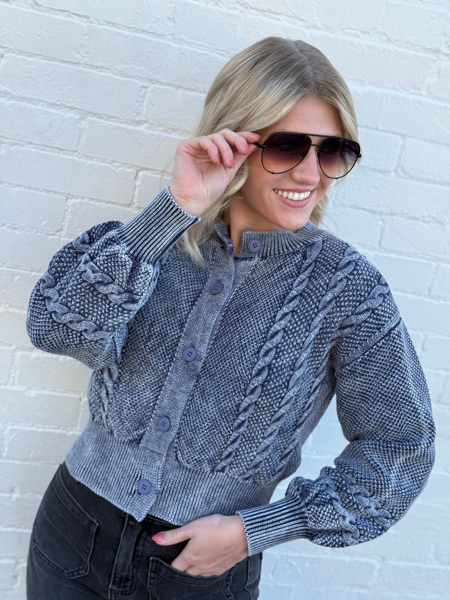 QUAY High Key Extra Large Sunnies - Infinity Raine