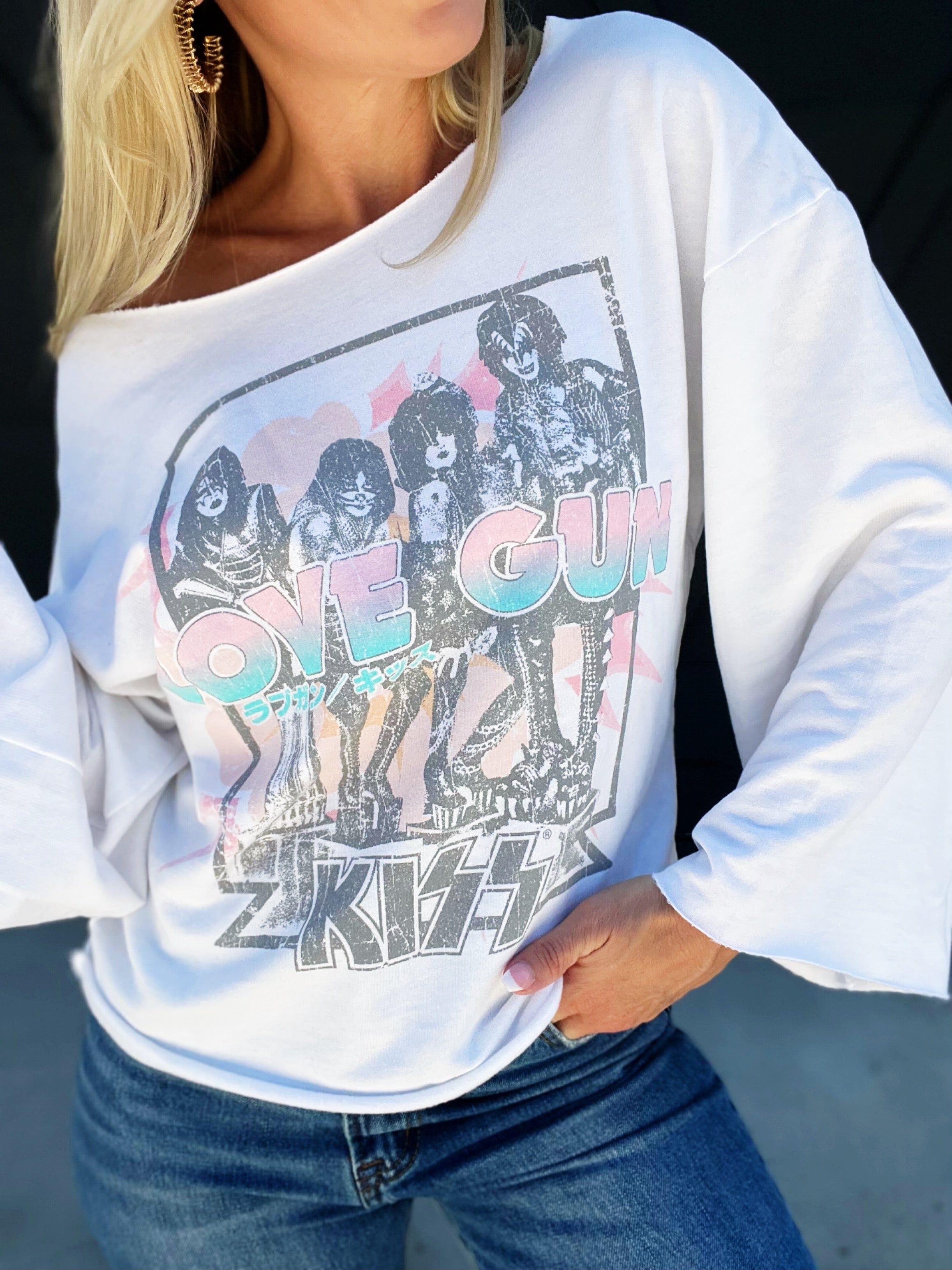 Kiss Love Gun Sweatshirt-White - Infinity Raine