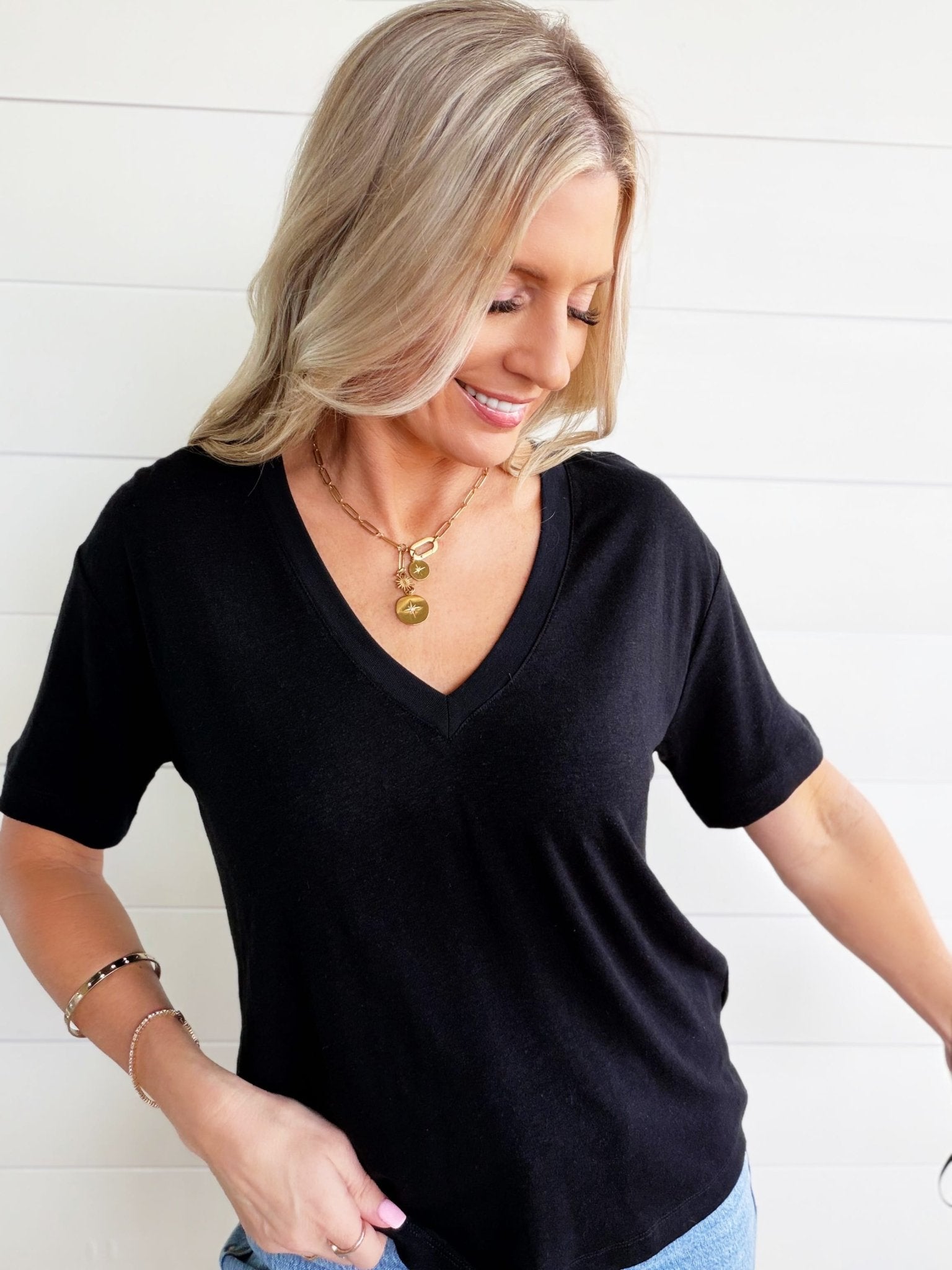 RicherPoorer Linen Jersey V Neck Tee In Black - Infinity Raine