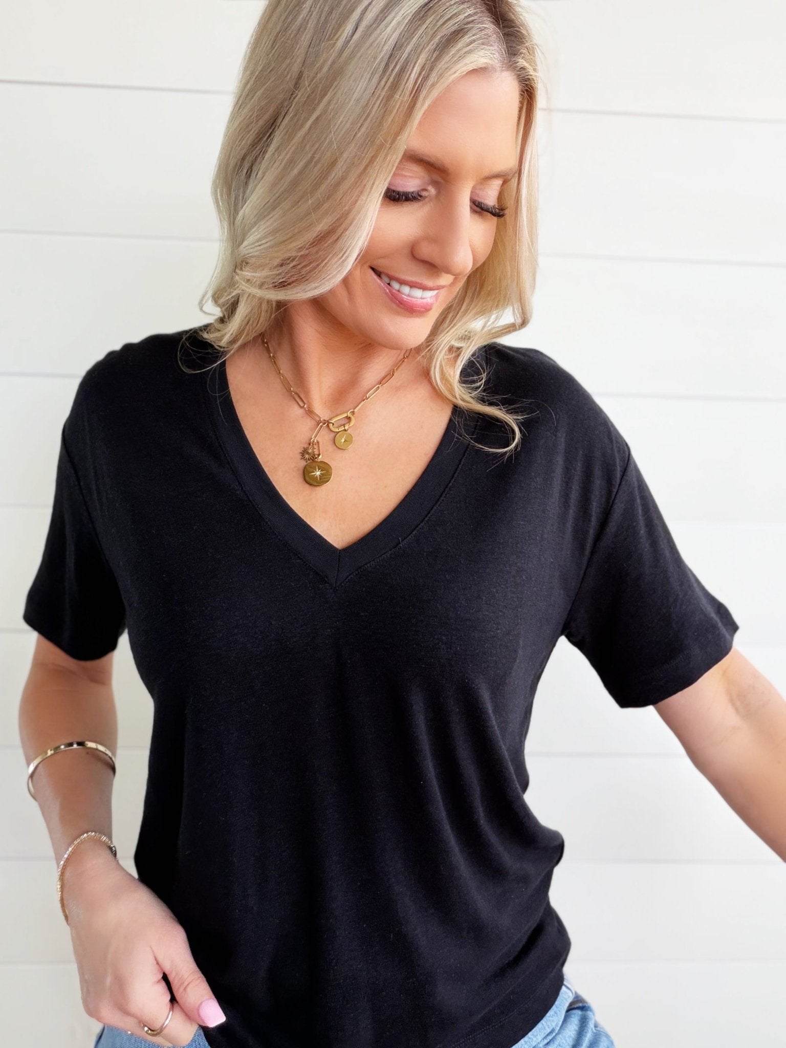 RicherPoorer Linen Jersey V Neck Tee In Black - Infinity Raine