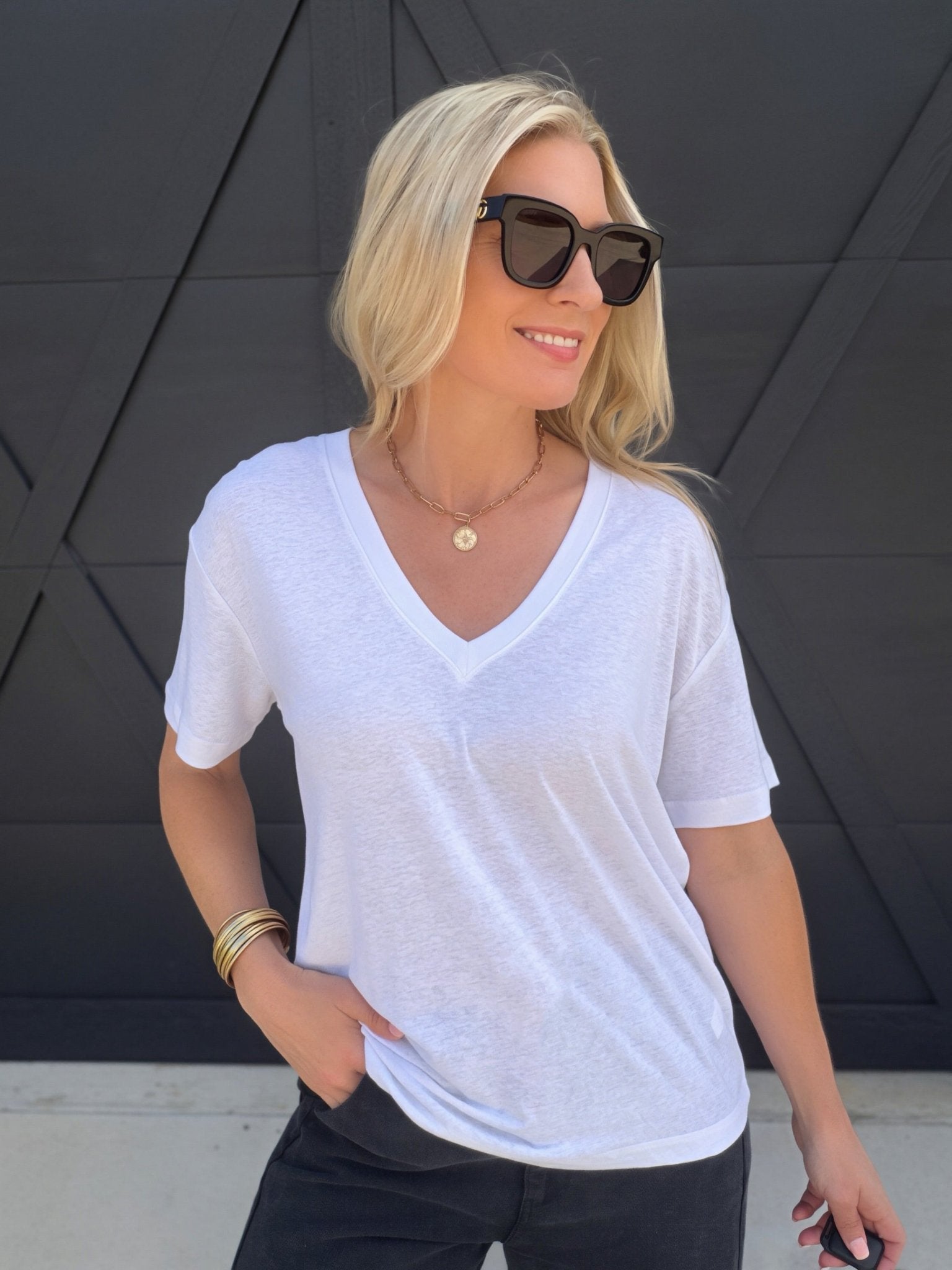 RicherPoorer Linen Jersey V Neck Tee In White - Infinity Raine