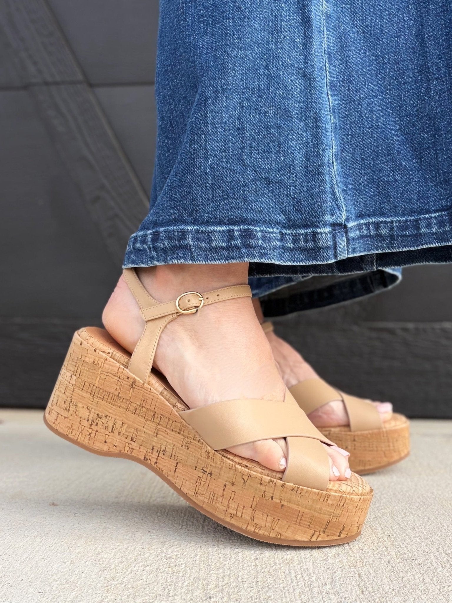 Shu Shop Indiana Platform Sandal In Nude - Infinity Raine