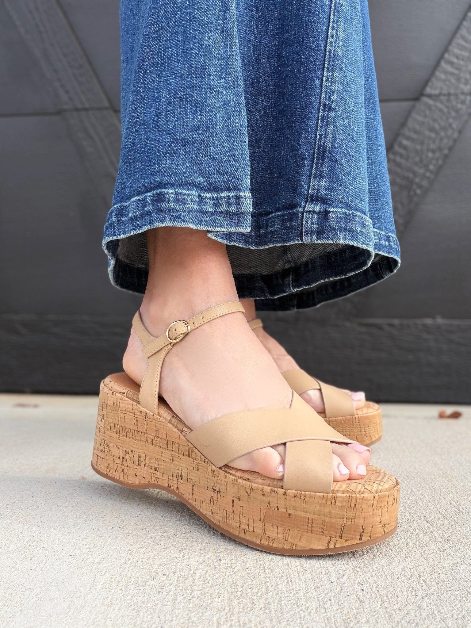 Shu Shop Indiana Platform Sandal In Nude - Infinity Raine