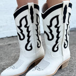 Yaya Boots In Bone - Infinity Raine