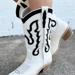 Yaya Boots In Bone - Infinity Raine