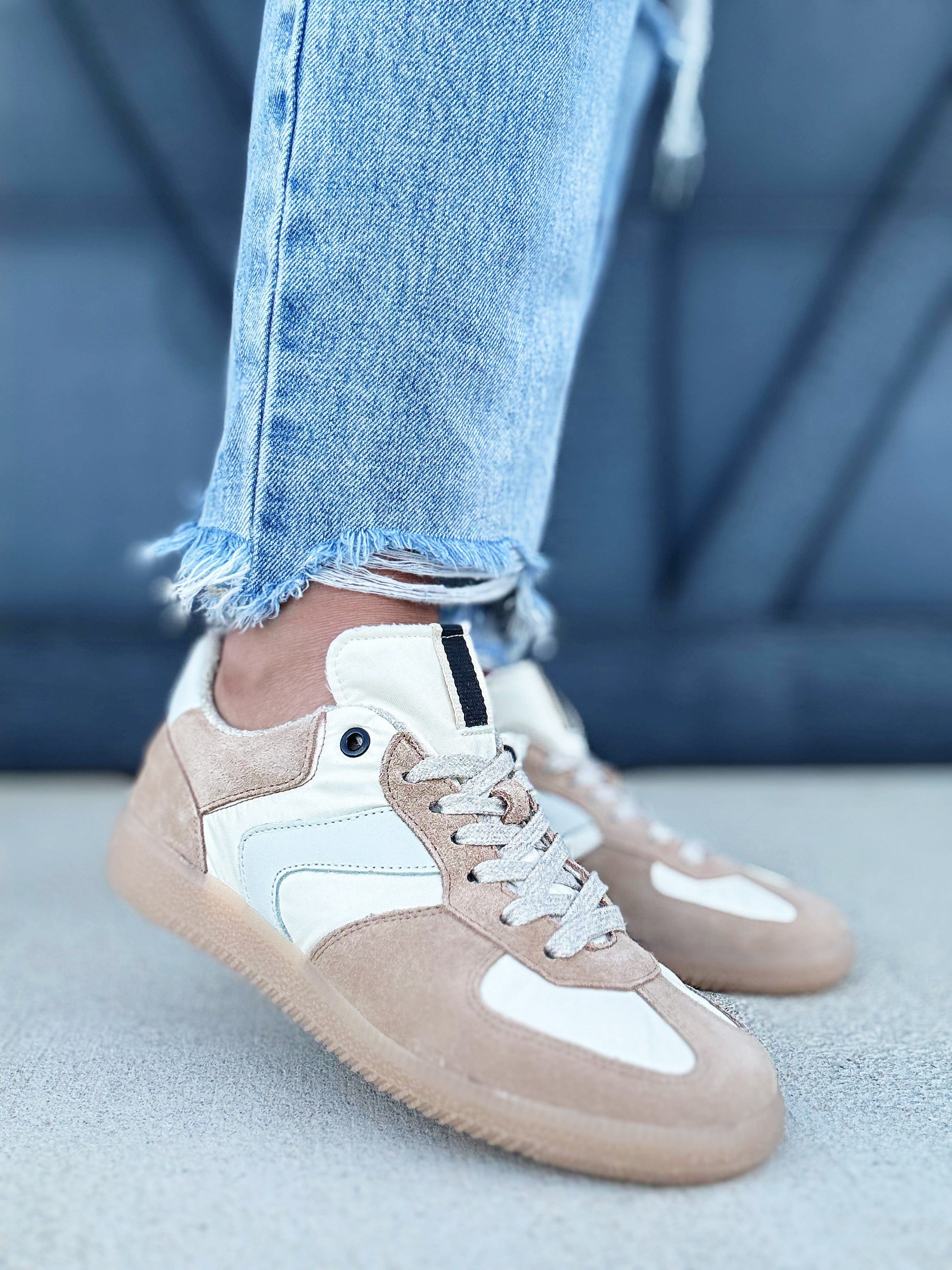 Shu Shop Shoes - Sneakers Shu Shop Sylvia Sneaker In Beige Suede
