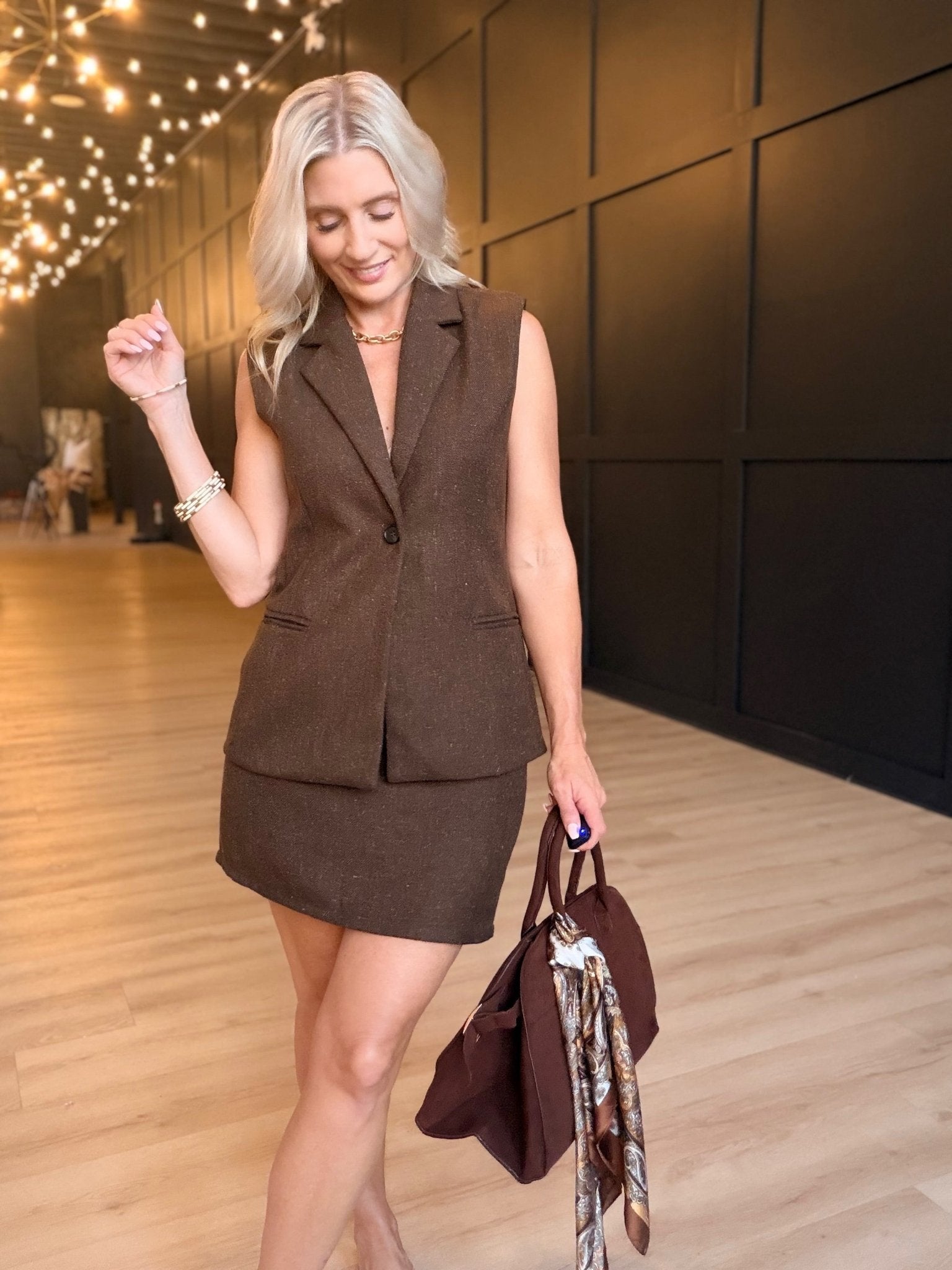 Simmons Blazer Vest In Oak - Infinity Raine