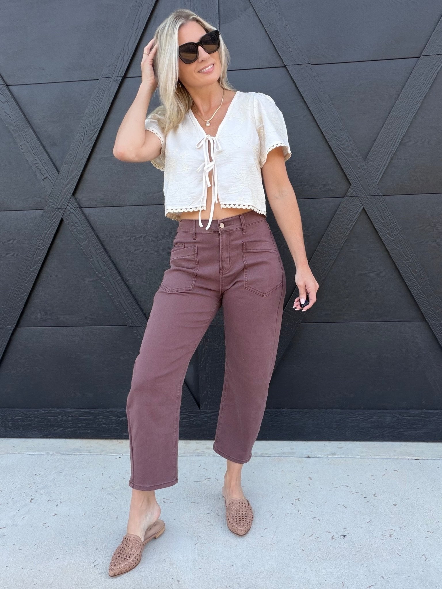 Square Patch Pocket Ankle-Length Barrel Jeans In Coffee - Infinity Raine