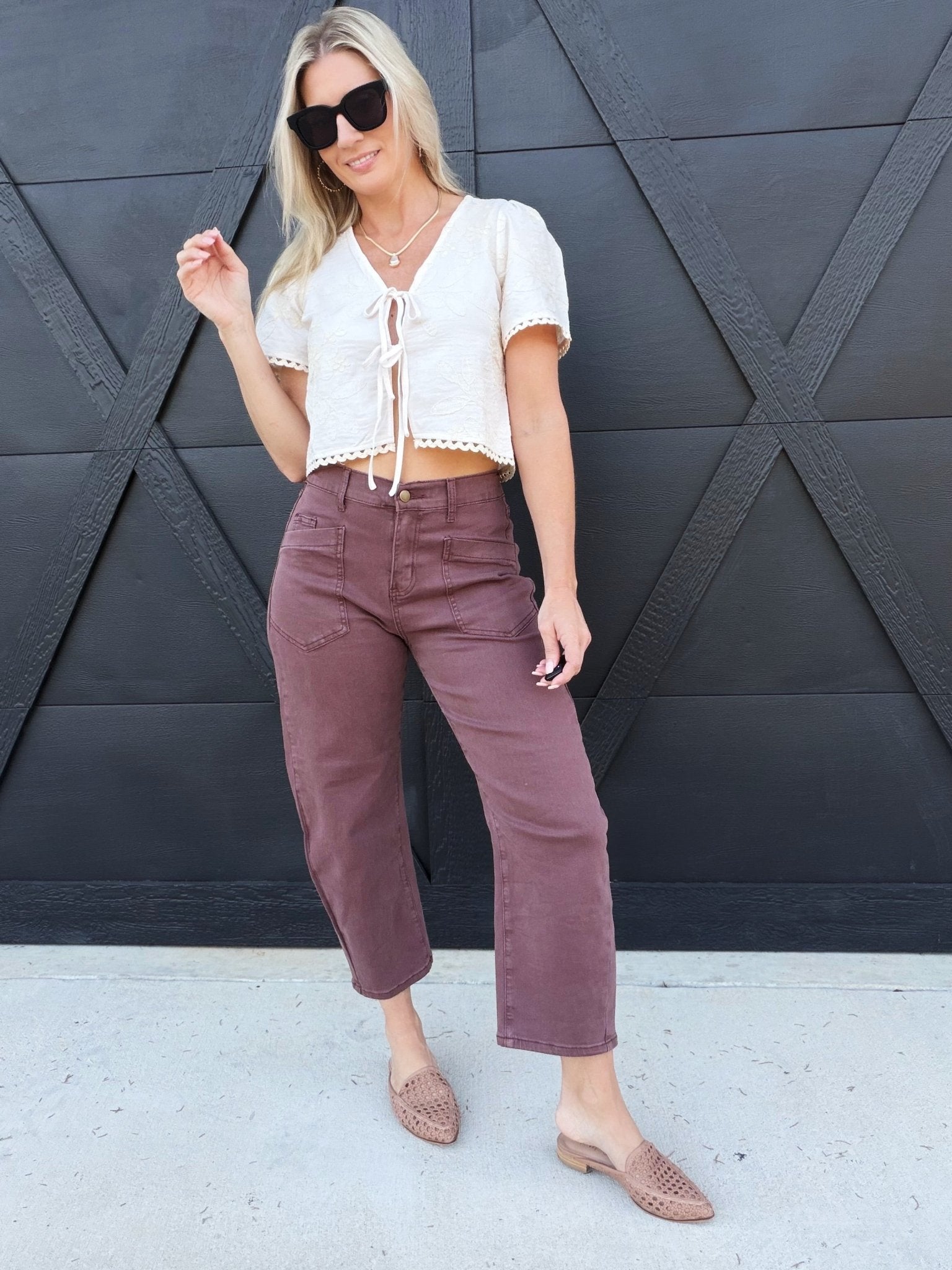 Square Patch Pocket Ankle-Length Barrel Jeans In Coffee - Infinity Raine