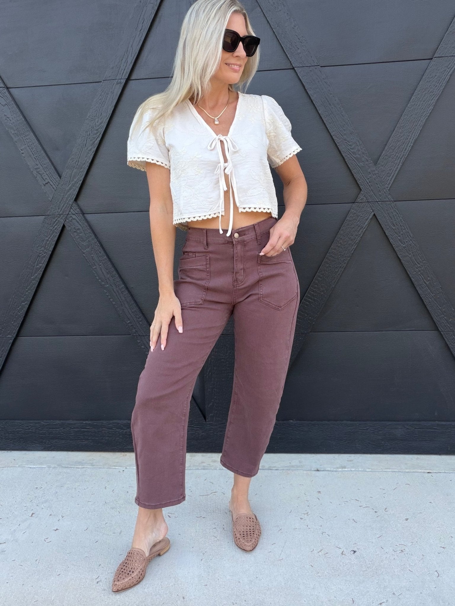 Square Patch Pocket Ankle-Length Barrel Jeans In Coffee - Infinity Raine