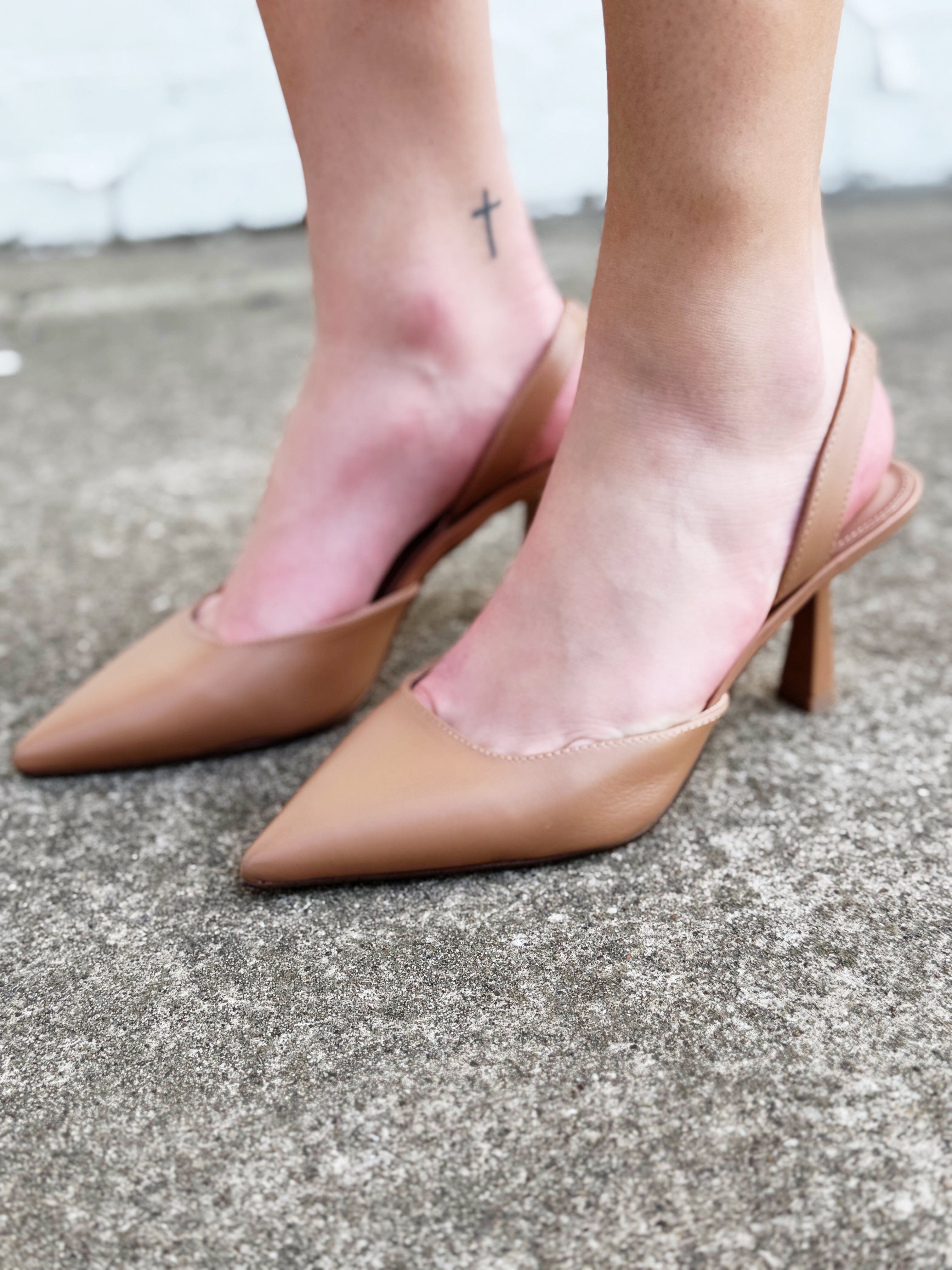 Steve Madden Finlee Leather Heels In Tan - Infinity Raine
