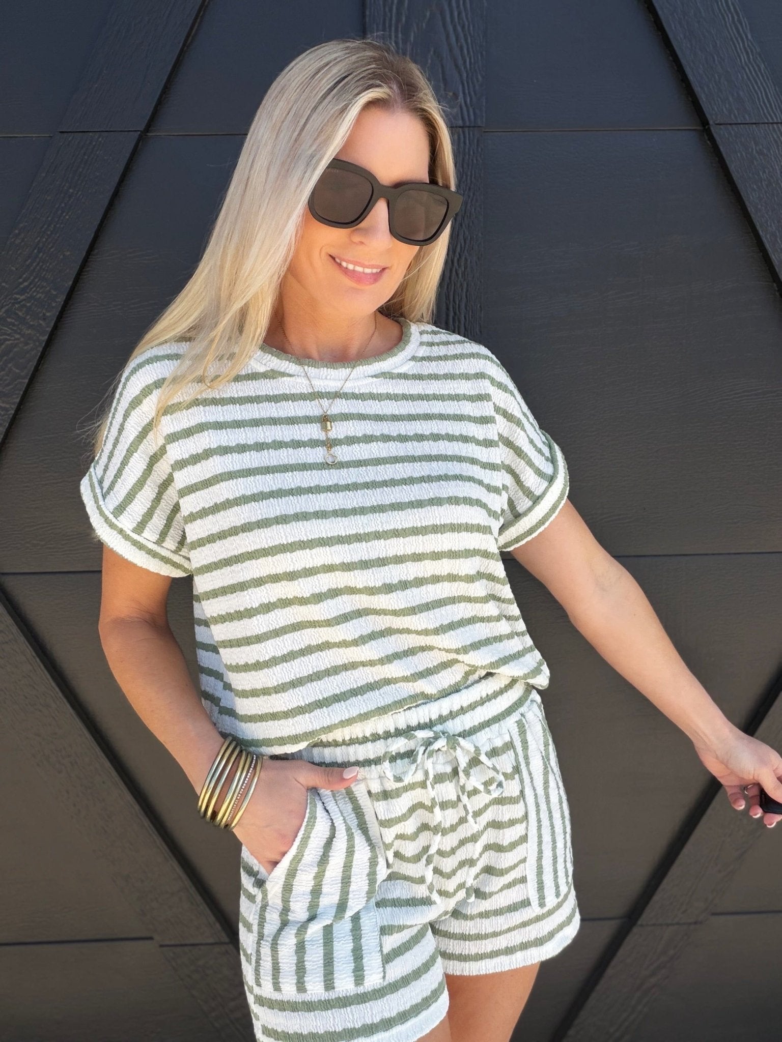 Stripe Round Neck Short Sleeve Scrunch Knit Top In Olive - Infinity Raine