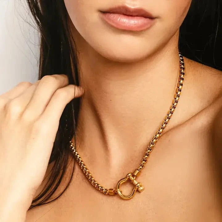 18k Gold Plated Rope Buckle Necklace In Yellow Gold - Infinity Raine