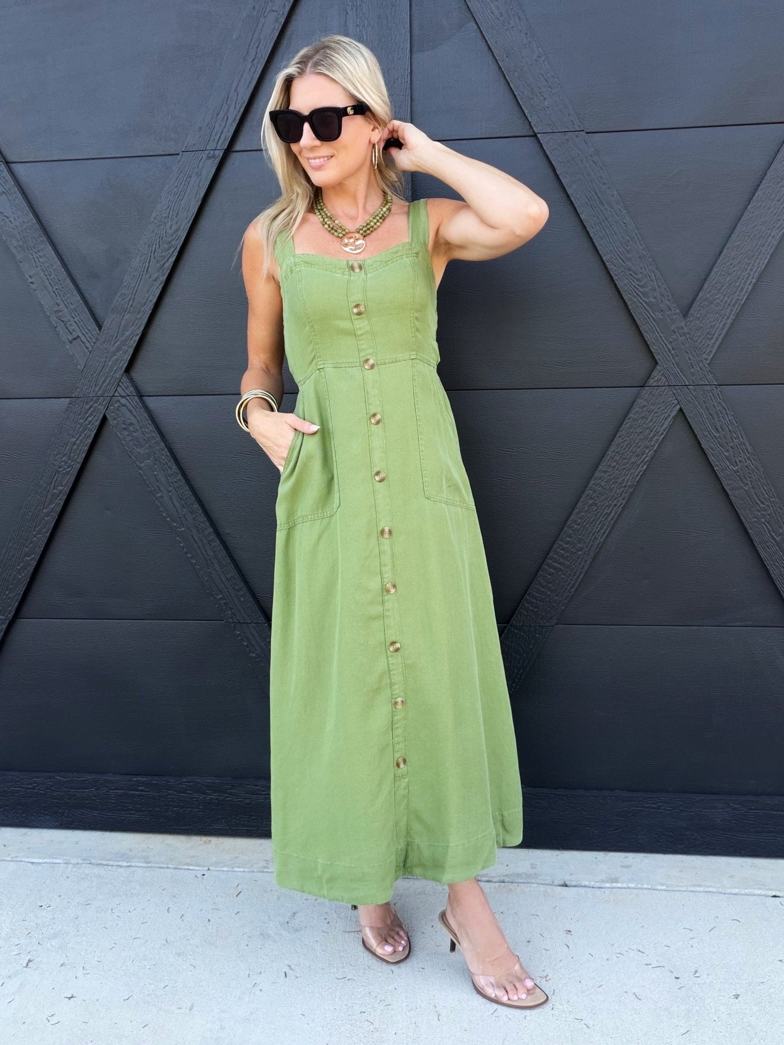 Sweetheart Neckline Sleeveless Button Detail Midi Dress in Kiwi Green - Infinity Raine