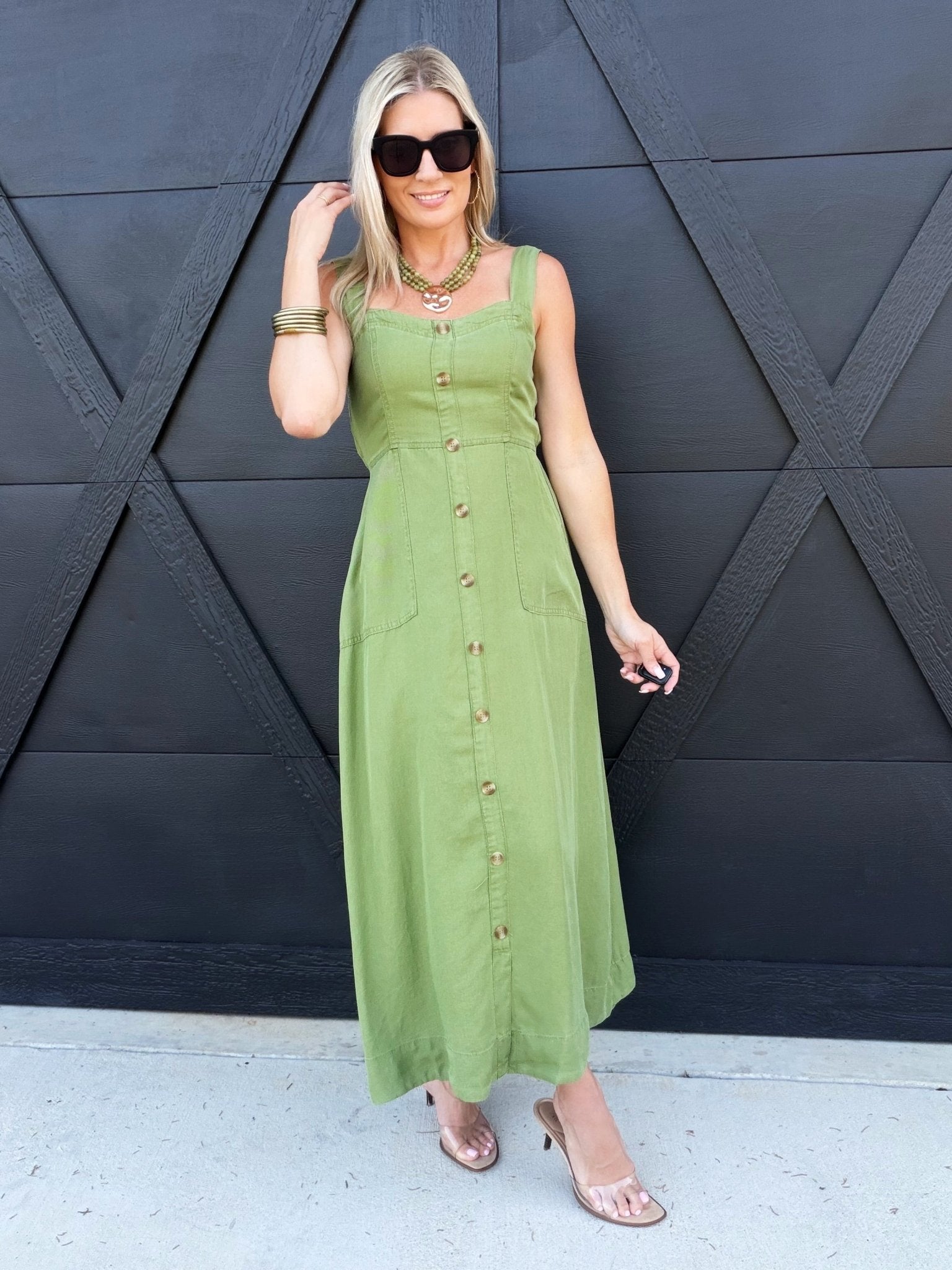Sweetheart Neckline Sleeveless Button Detail Midi Dress in Kiwi Green - Infinity Raine