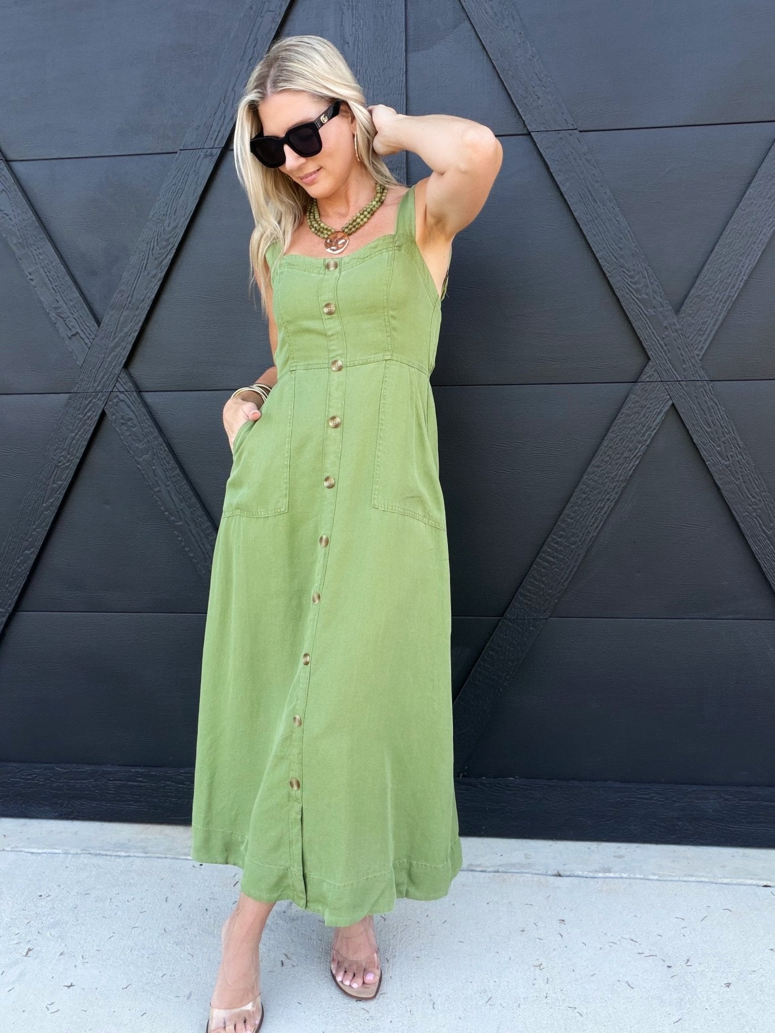 Sweetheart Neckline Sleeveless Button Detail Midi Dress in Kiwi Green - Infinity Raine