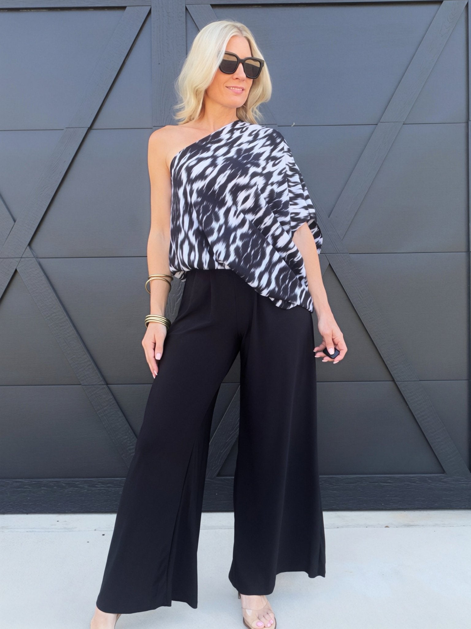 Textured Slouchy One Shoulder Top In Black - Infinity Raine