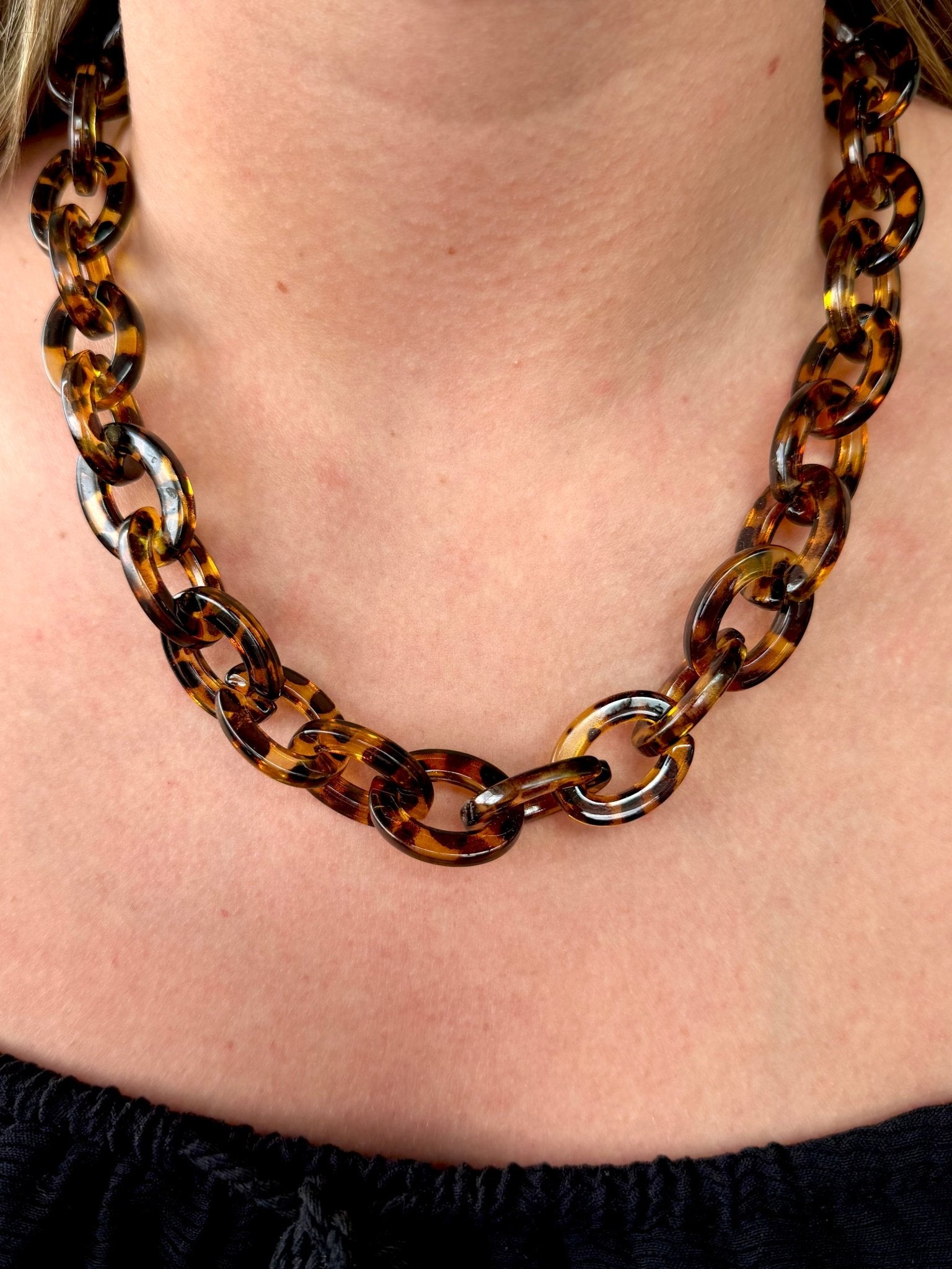 Tortoise Chain Link Necklace - Infinity Raine