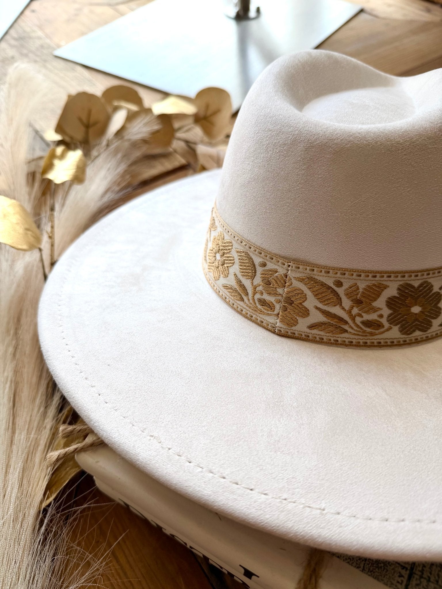Wide Flat Brim Floral Cowboy Hat In Ivory - Infinity Raine