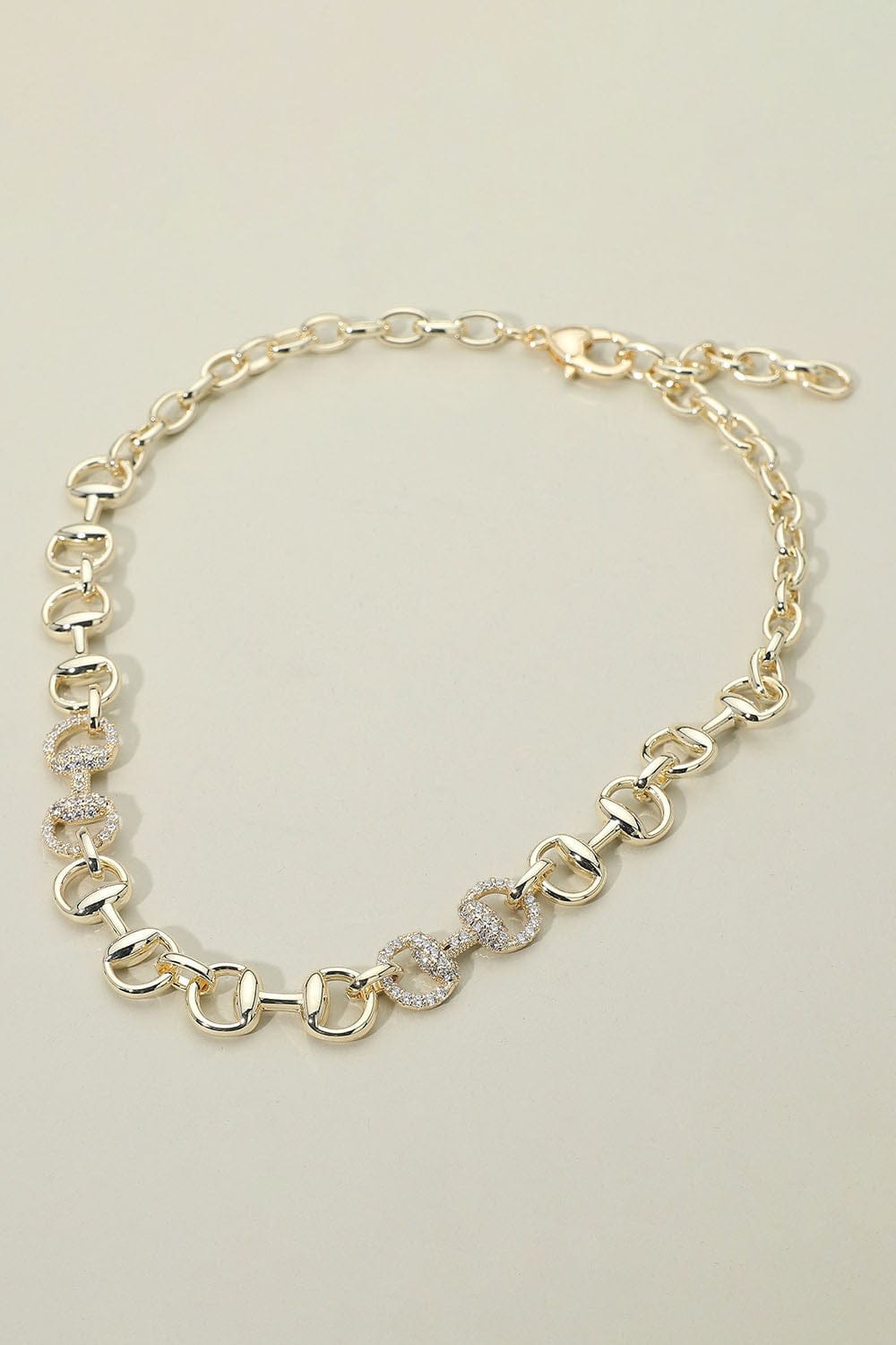 WONA TRADING Jewelry - Necklaces Stone Paved Horse-bit Chain Necklace In Gold 47180278