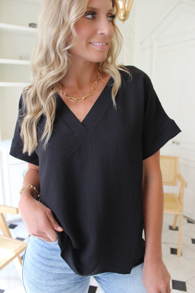 Woven Bubble Airflow V-Neck-Black - Infinity Raine